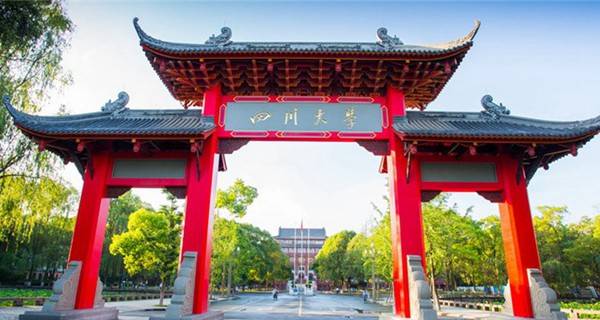 2018高级护理专业学校排名 2018高级护理专业学校排名
